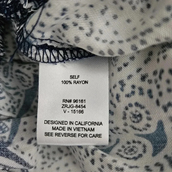 Paisley print shorts romper with pockets tassels boho style size small - Picture 9 of 10